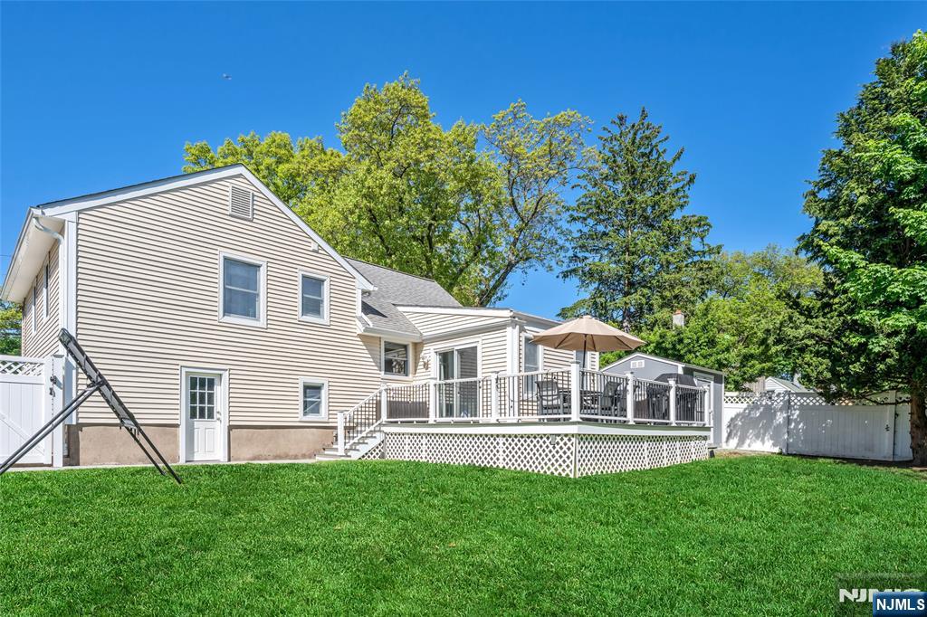 114 Summit Avenue