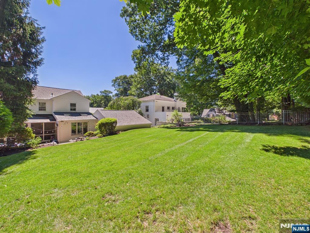 318 Beechwood Road