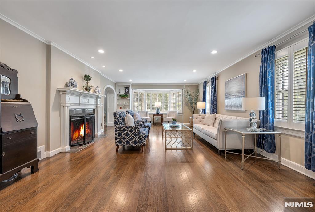 243 Hempstead Road