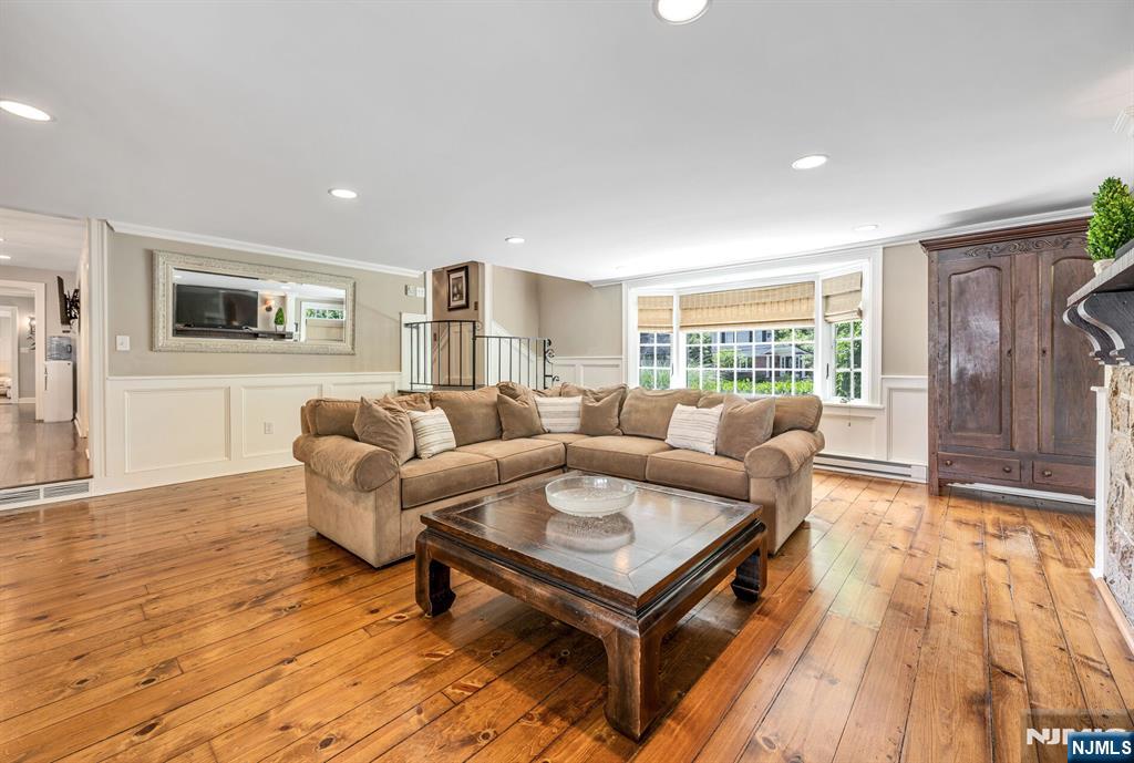 243 Hempstead Road