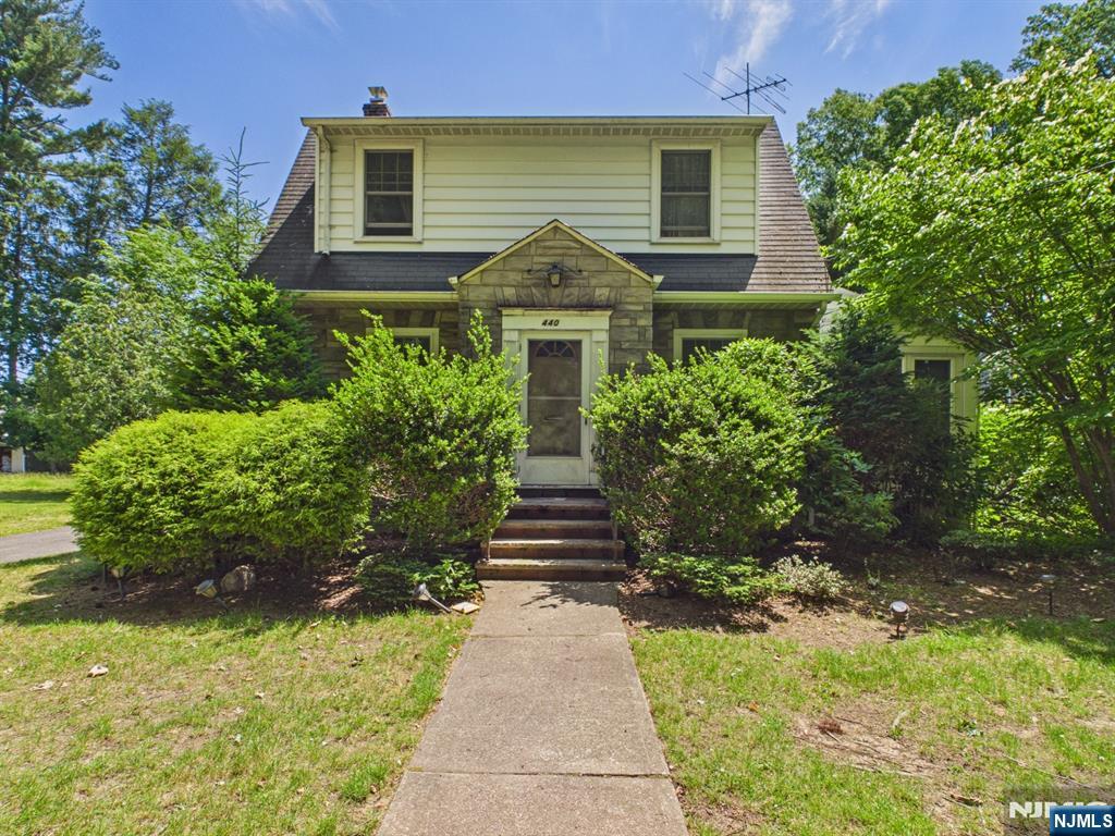 440 Grove Street
