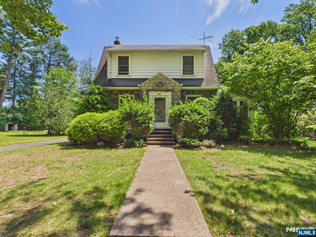 440 Grove Street