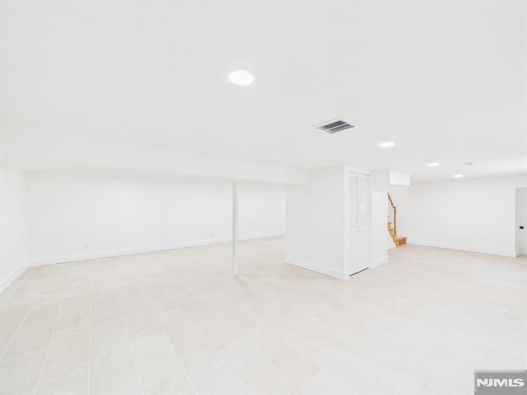 64 Graham Place