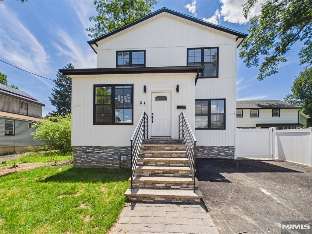 64 Graham Place