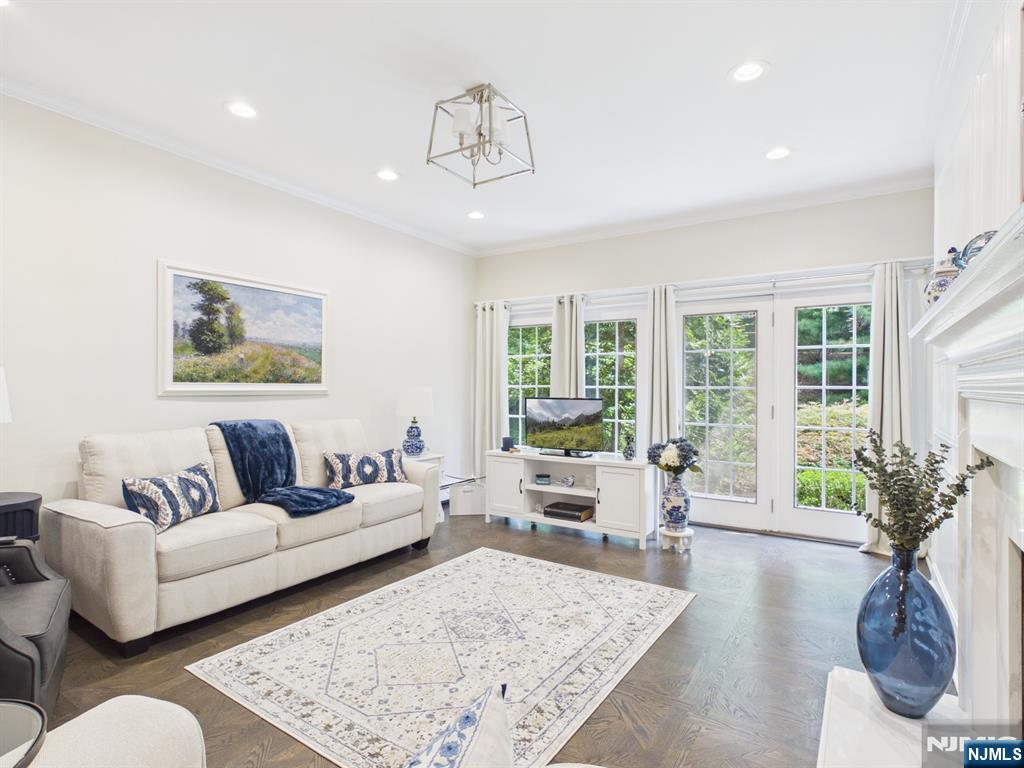 2 Normandy Court