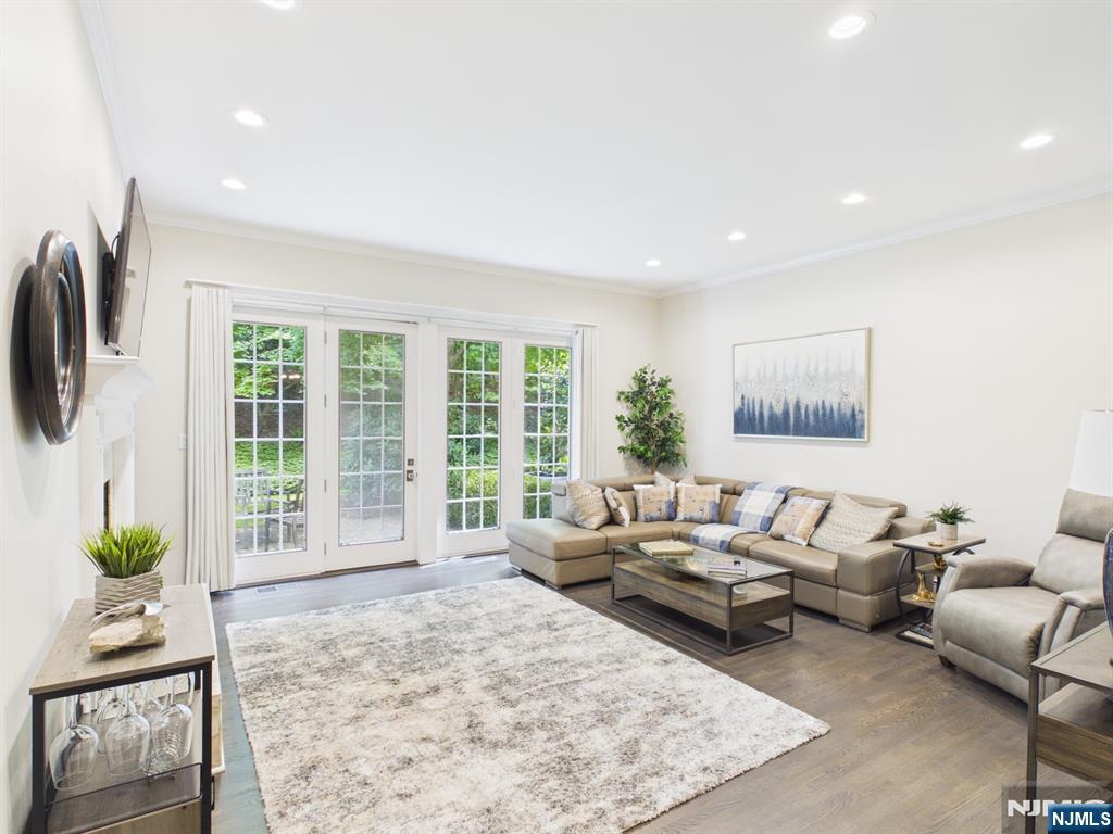 2 Normandy Court