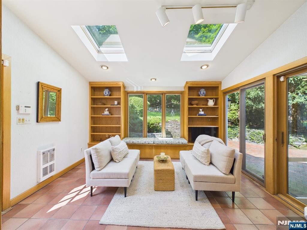 318 Beechwood Road