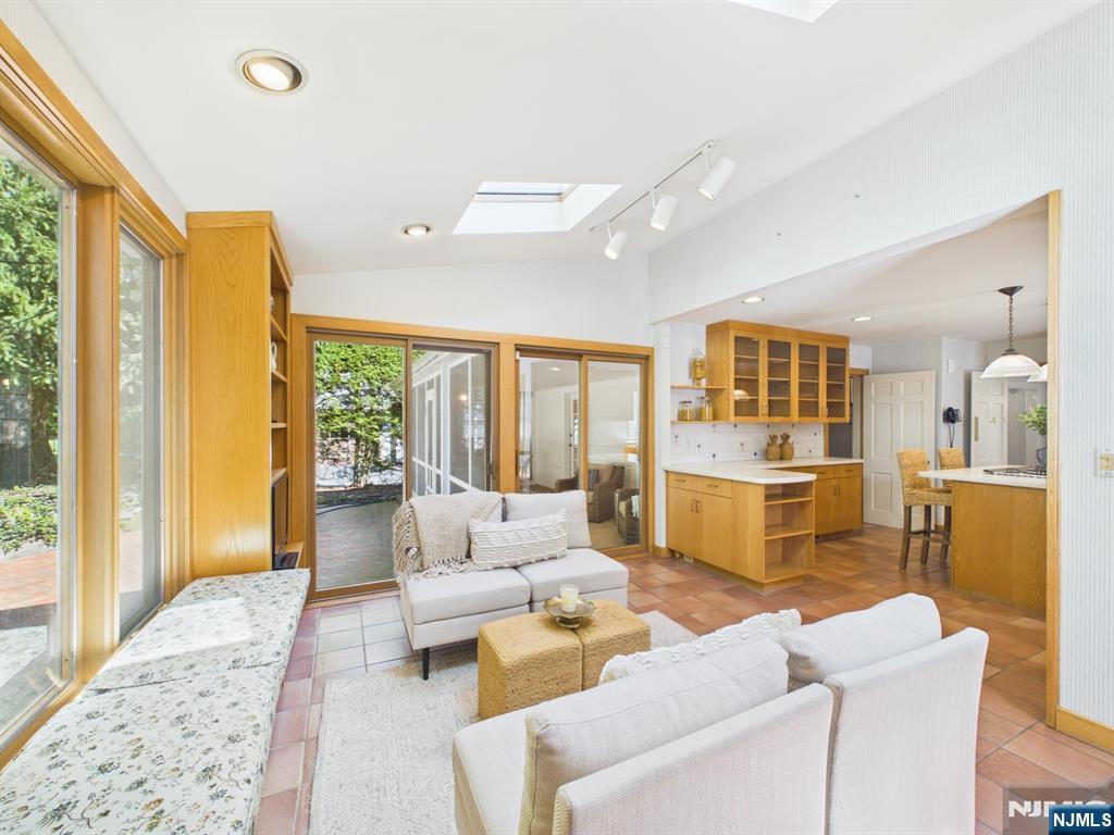318 Beechwood Road