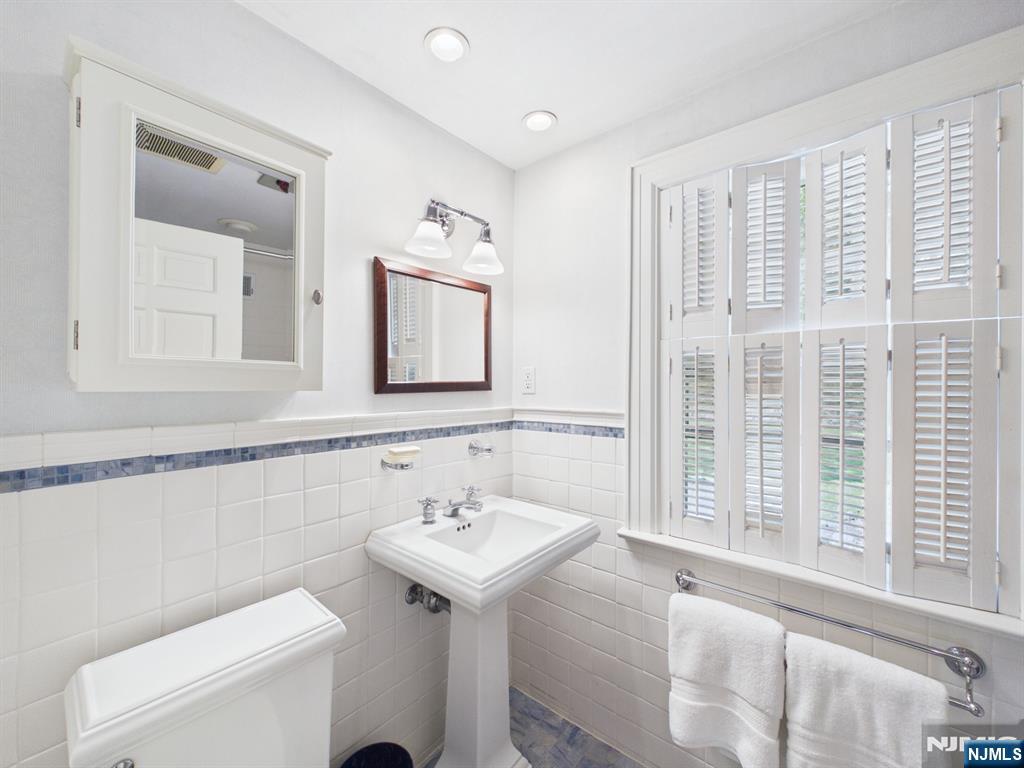 318 Beechwood Road