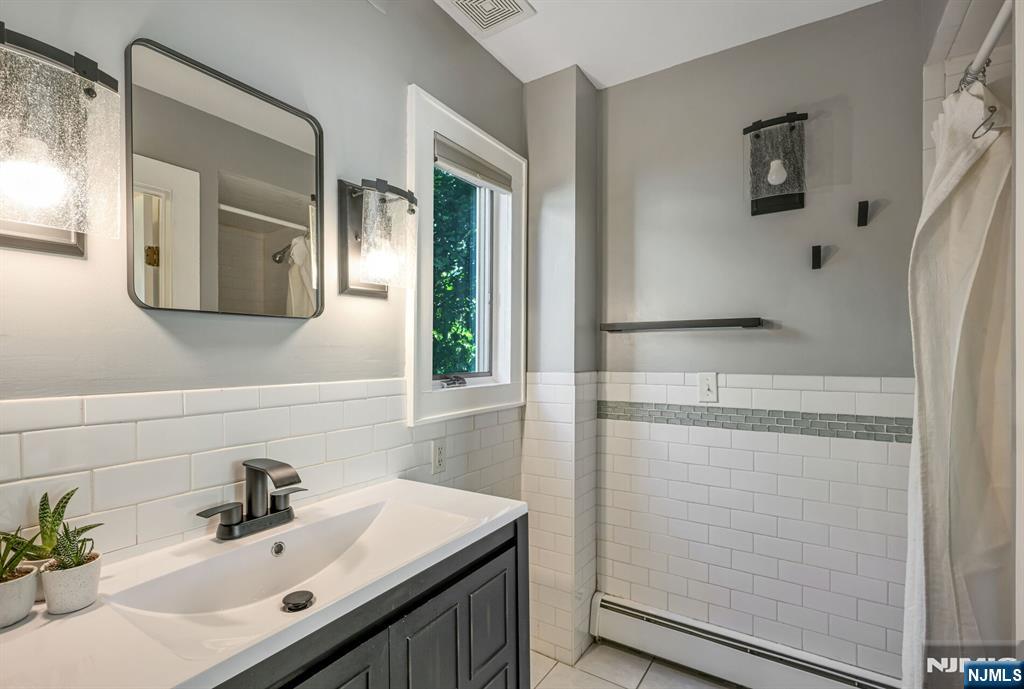 214 Paterson Avenue