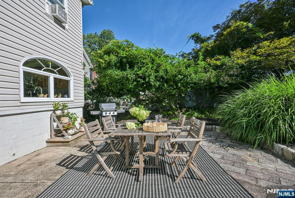 214 Paterson Avenue