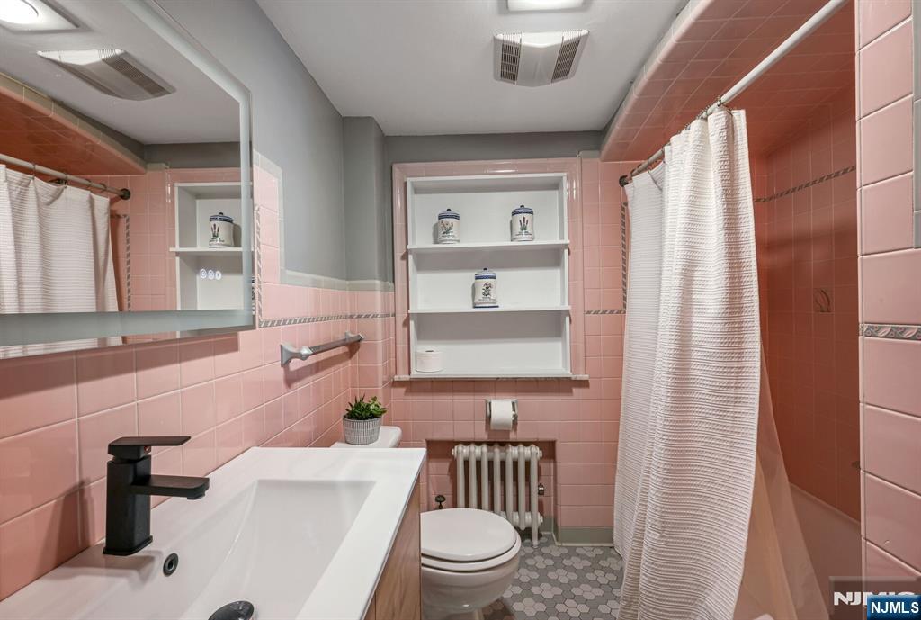 214 Paterson Avenue