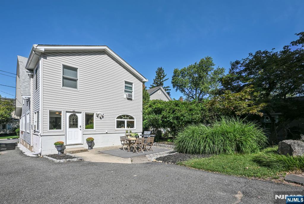 214 Paterson Avenue