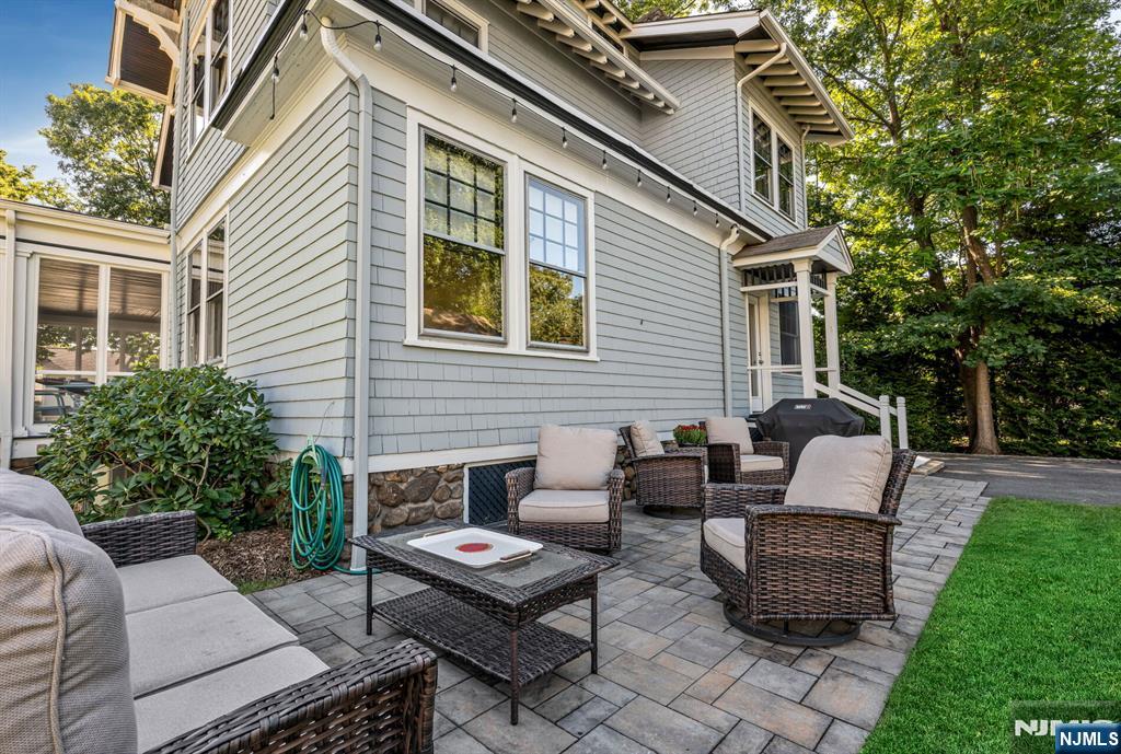 50 N Van Dien Avenue