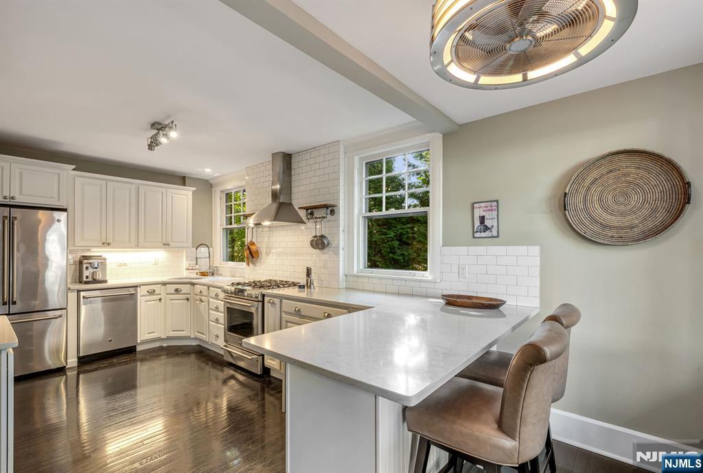 50 N Van Dien Avenue