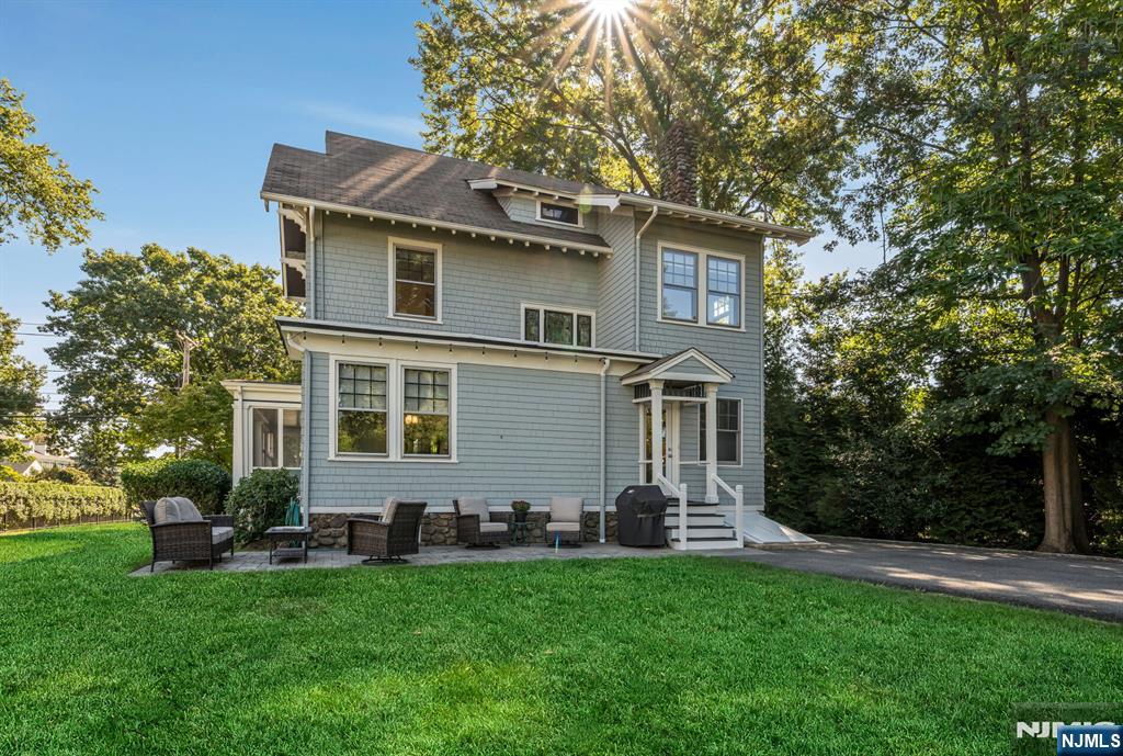 50 N Van Dien Avenue