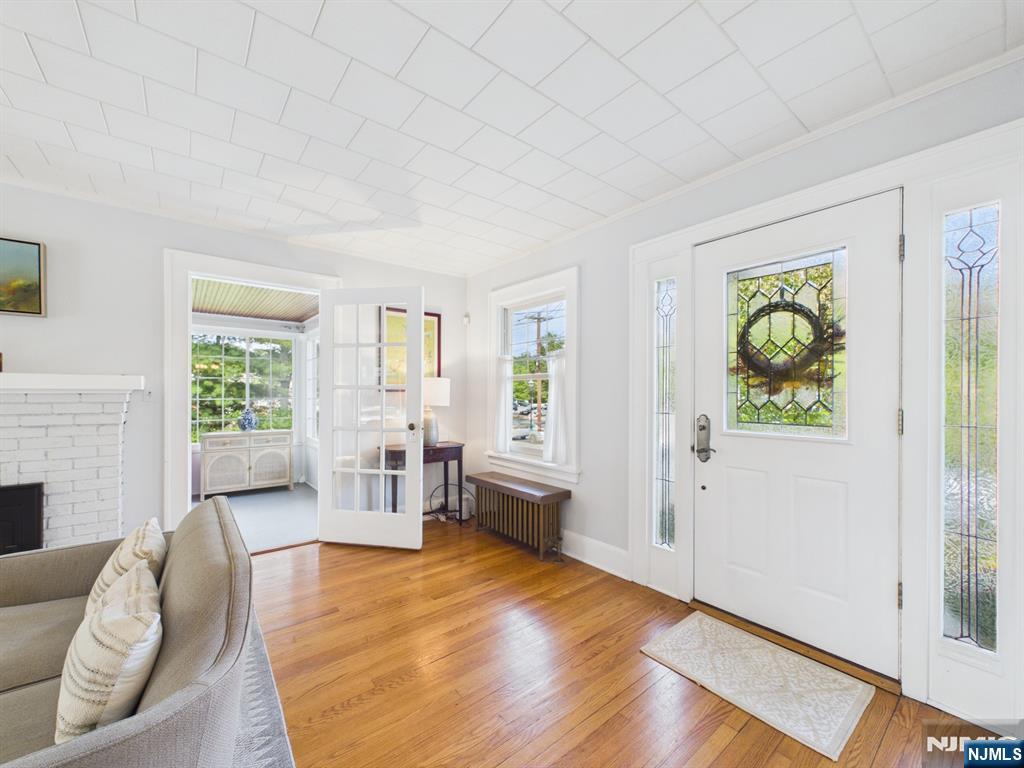 77 Lake Avenue
