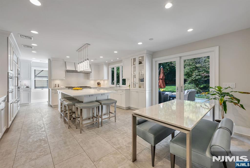 402 Highland Avenue