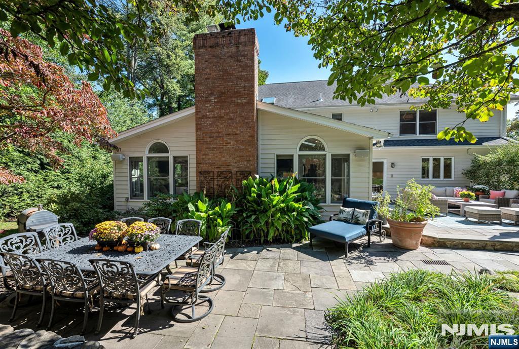 402 Highland Avenue