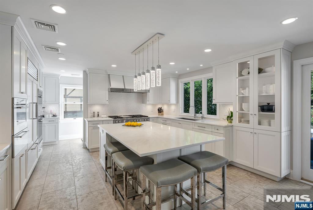 402 Highland Avenue