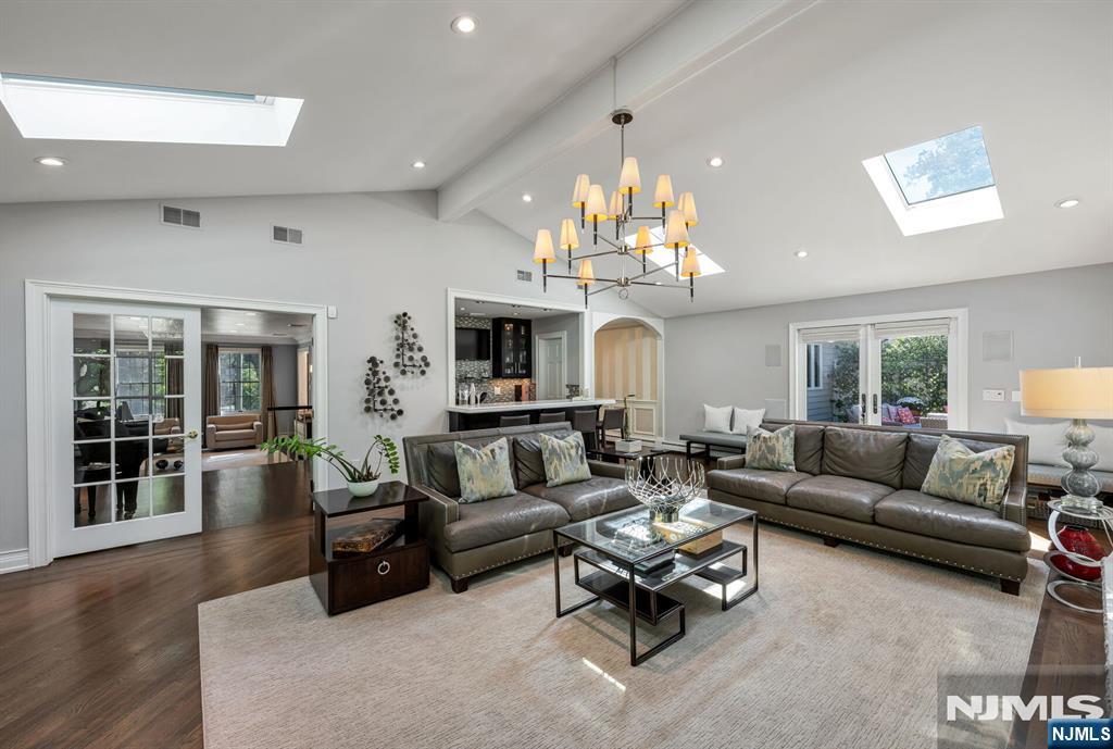 402 Highland Avenue