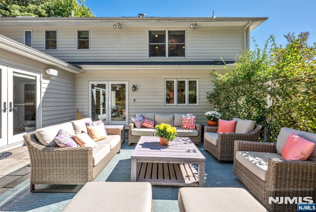 402 Highland Avenue