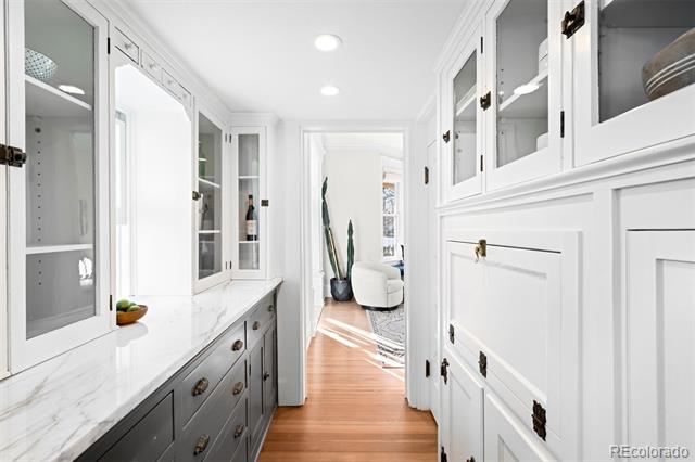 2550 W 43rd Avenue