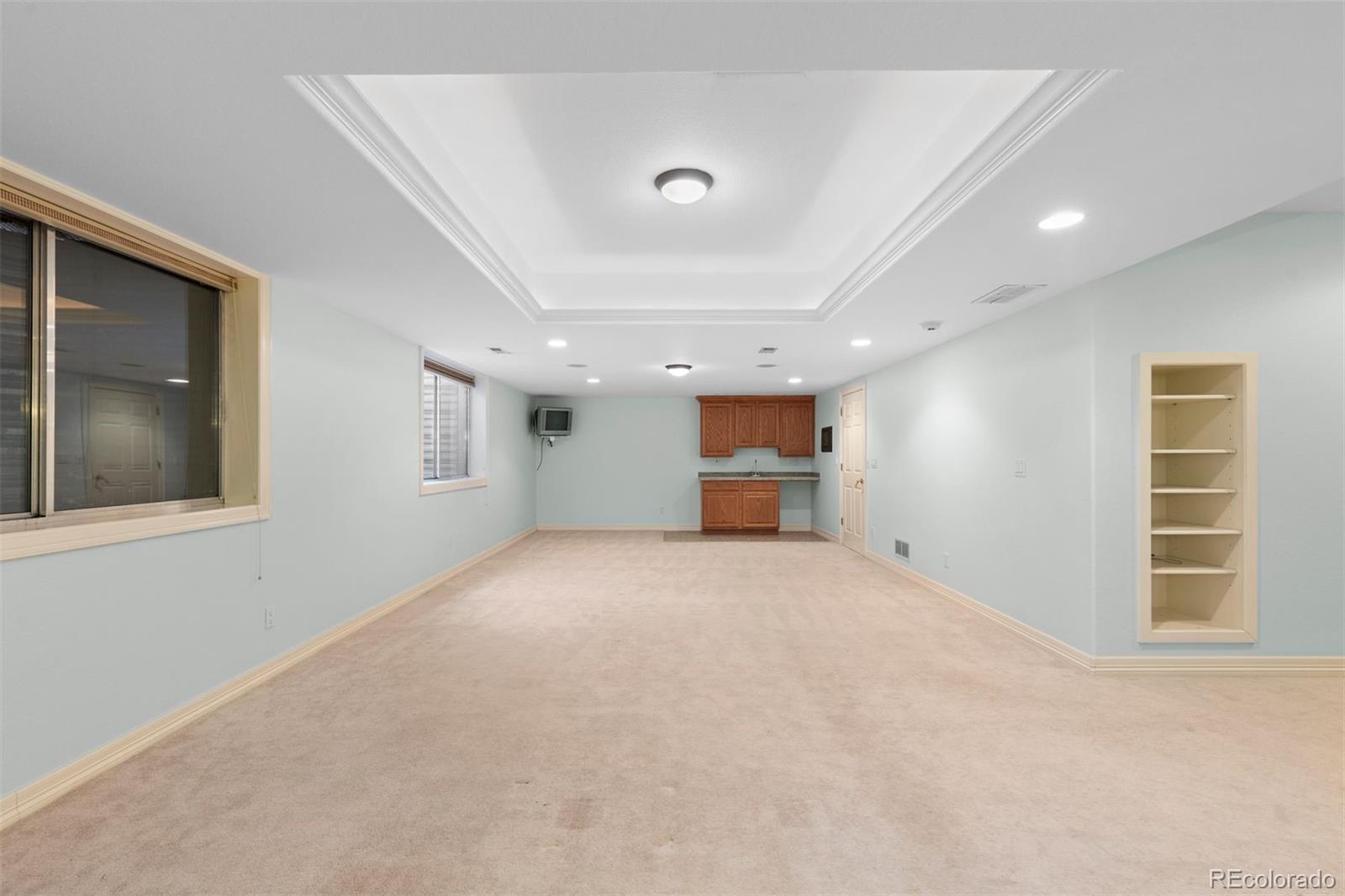 2450 E Alameda Avenue Unit: 4