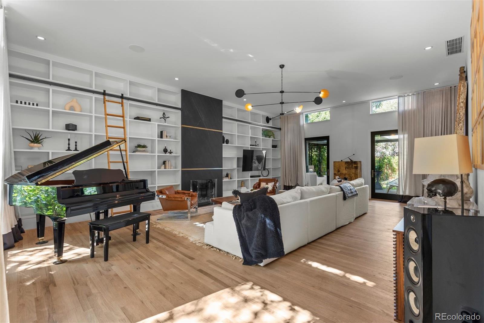 275 Vine Street