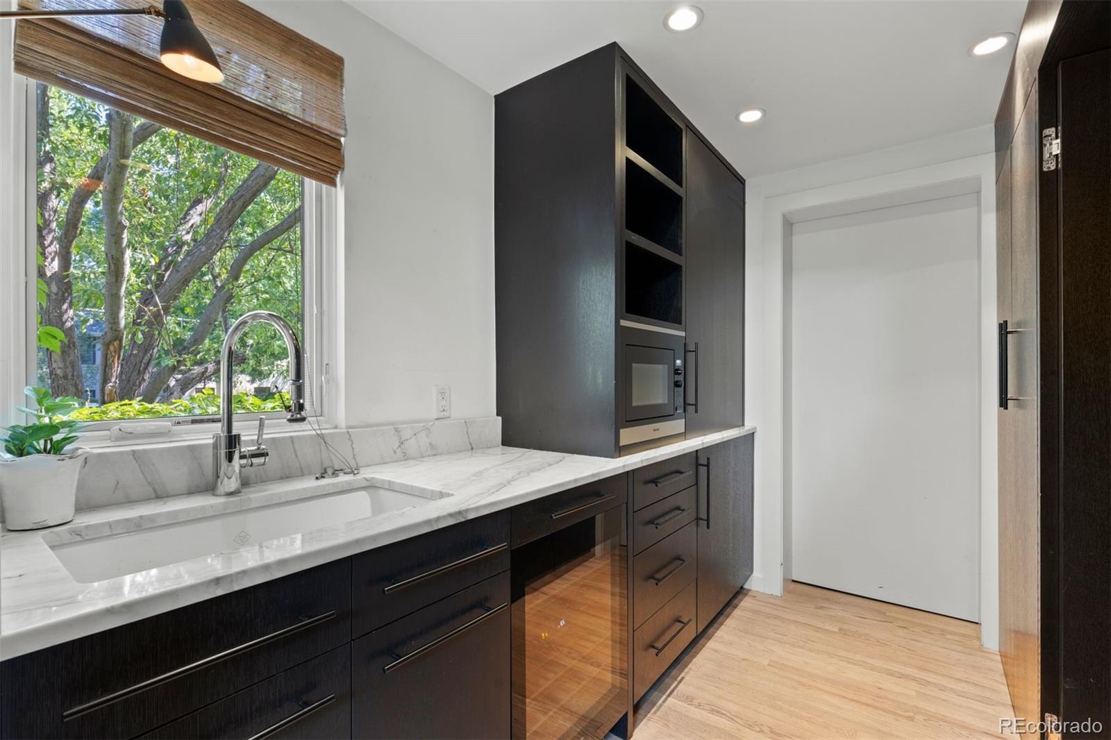 275 Vine Street