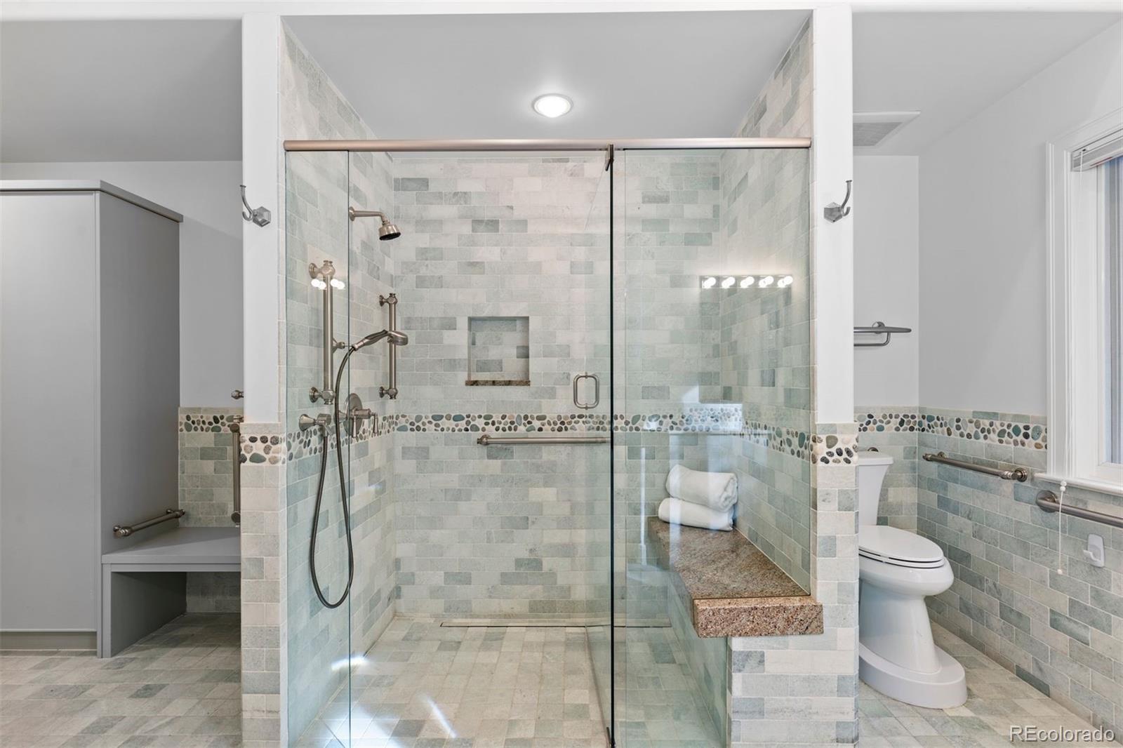 2450 E Alameda Avenue Unit: 4