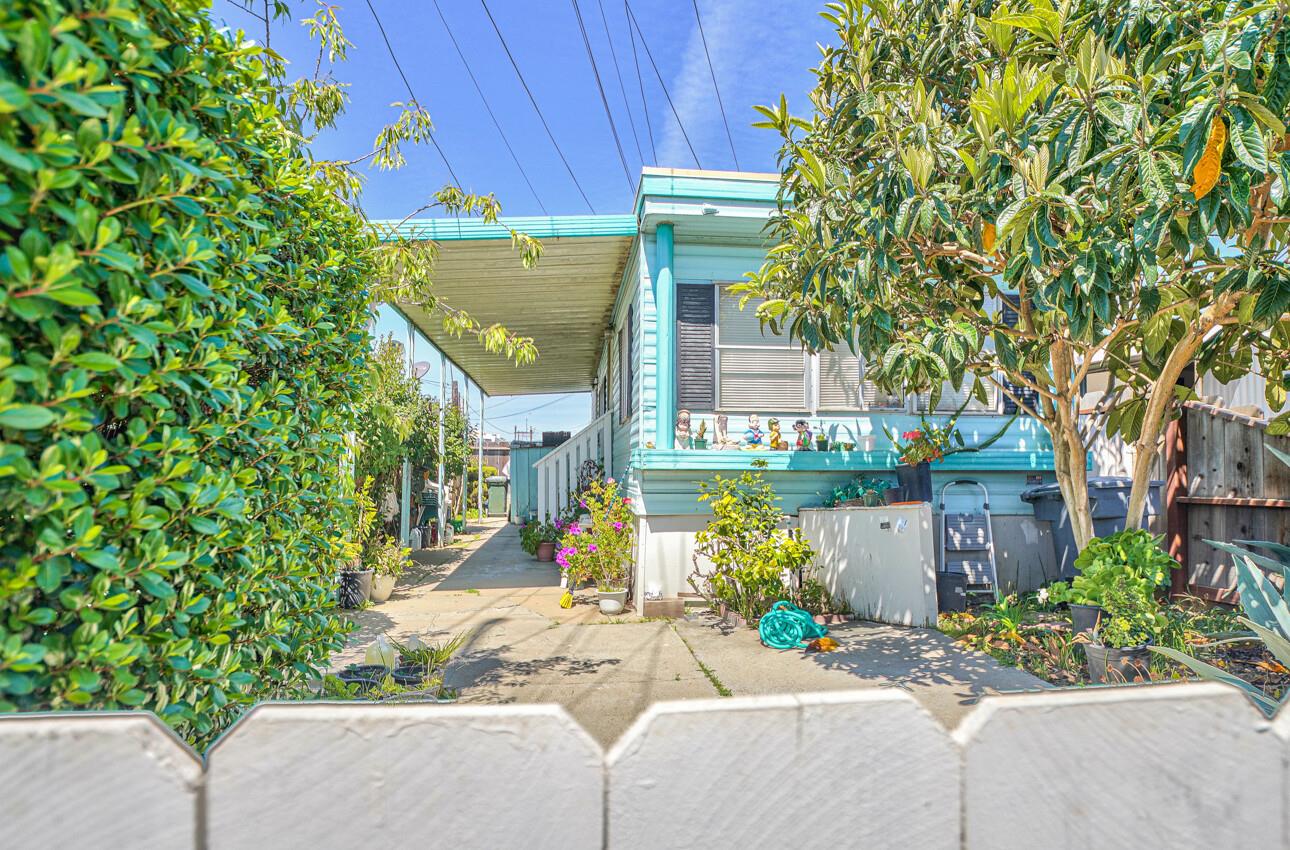 470 Williams RD