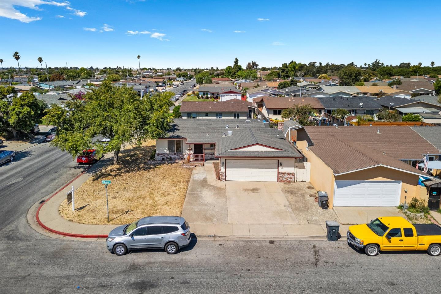 1607 Chico WAY