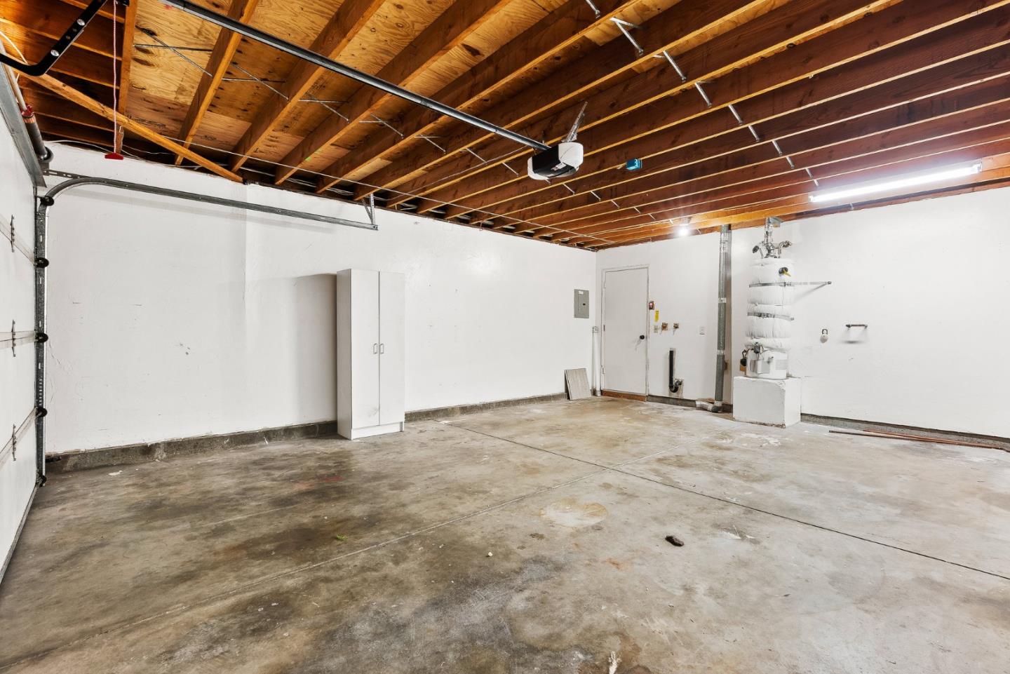 703 Sherman CIR