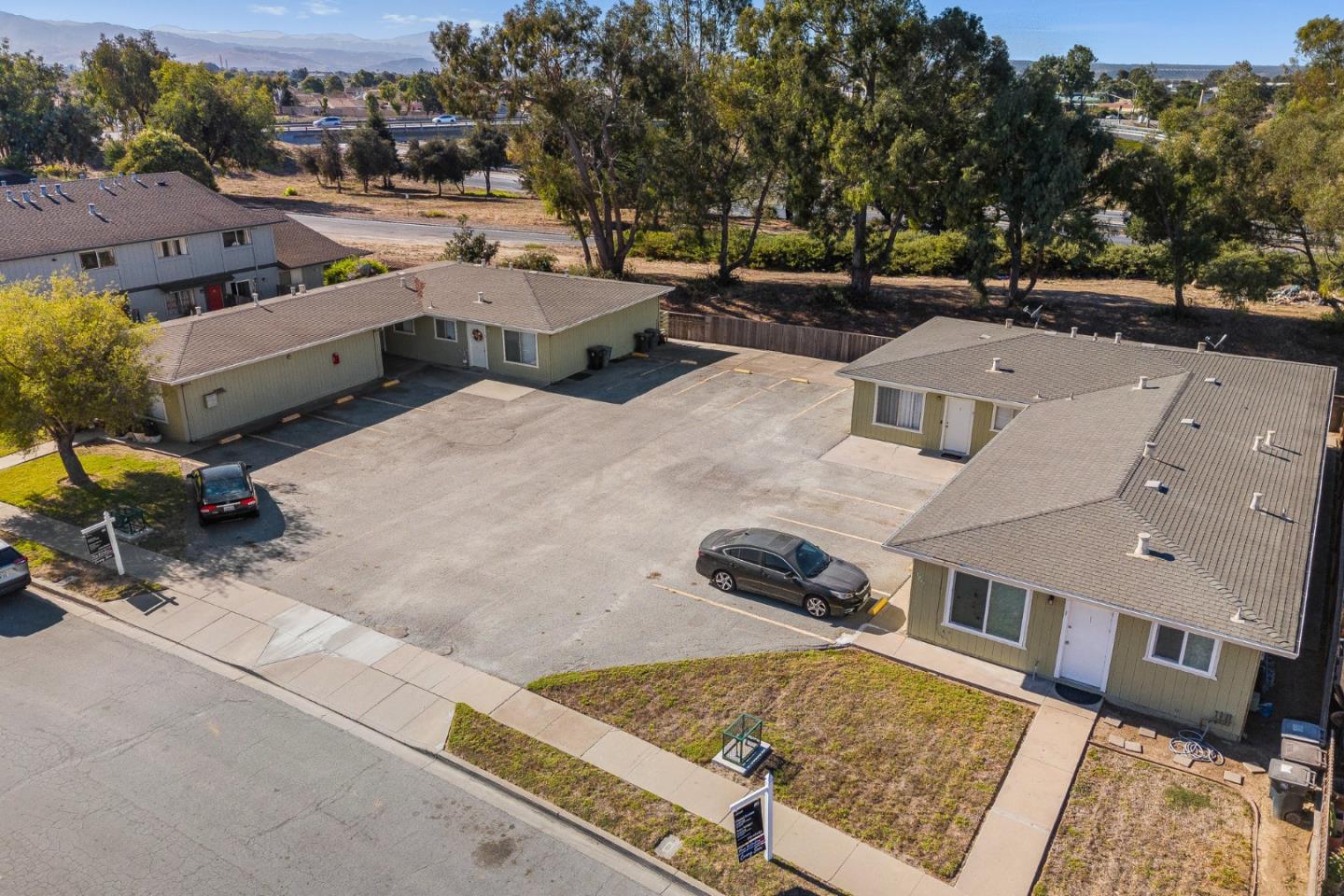1267 Cherokee DR