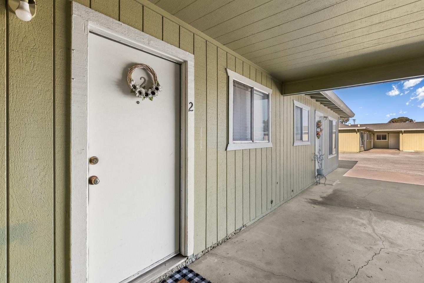 1259 Cherokee DR