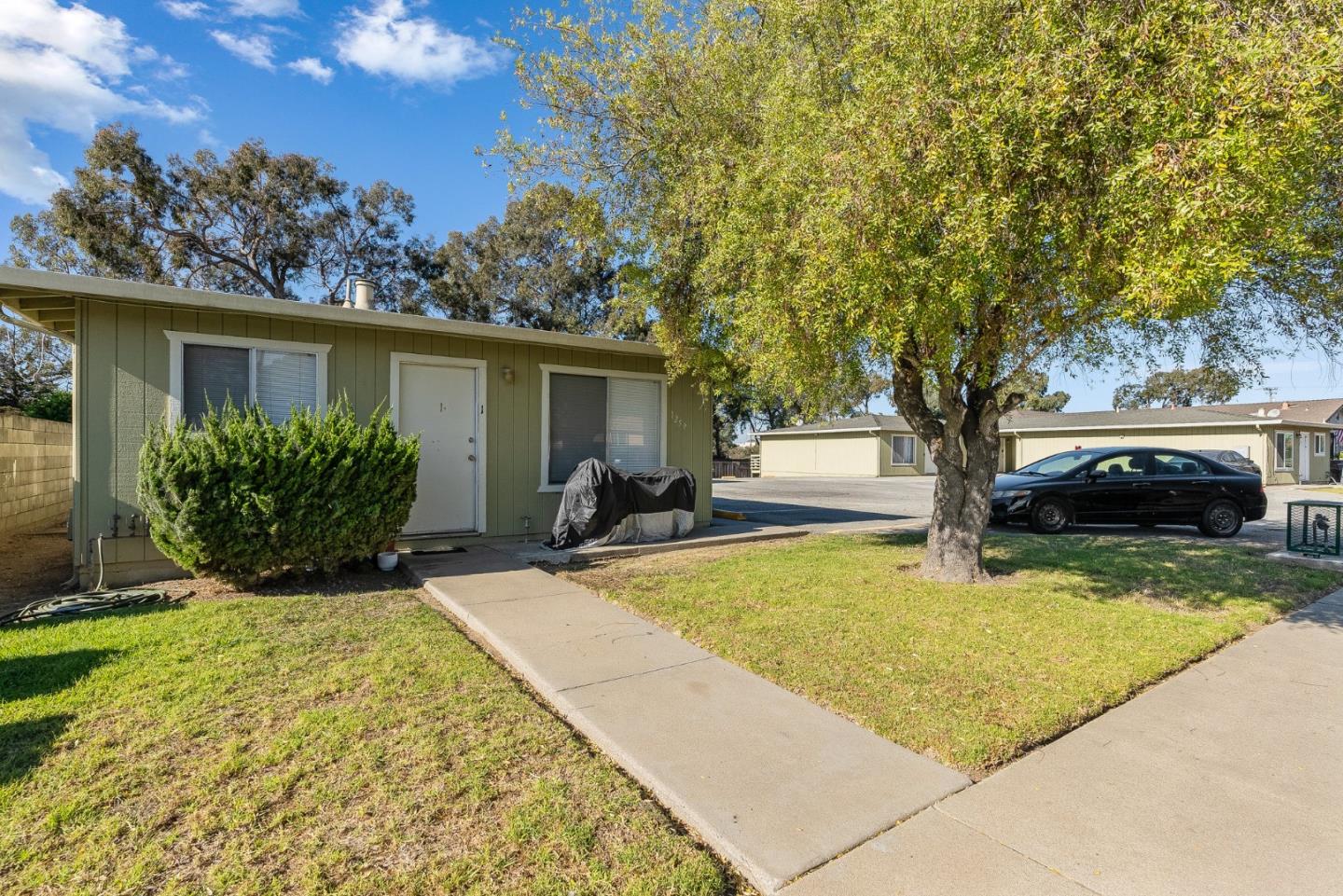 1259 Cherokee DR