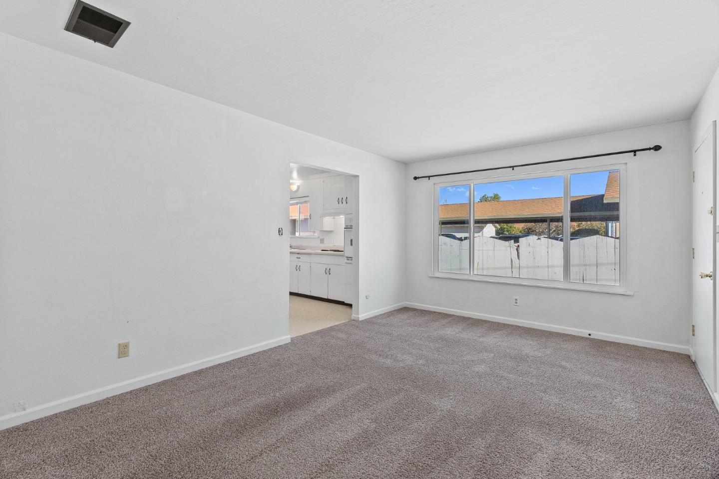 209 8th ST