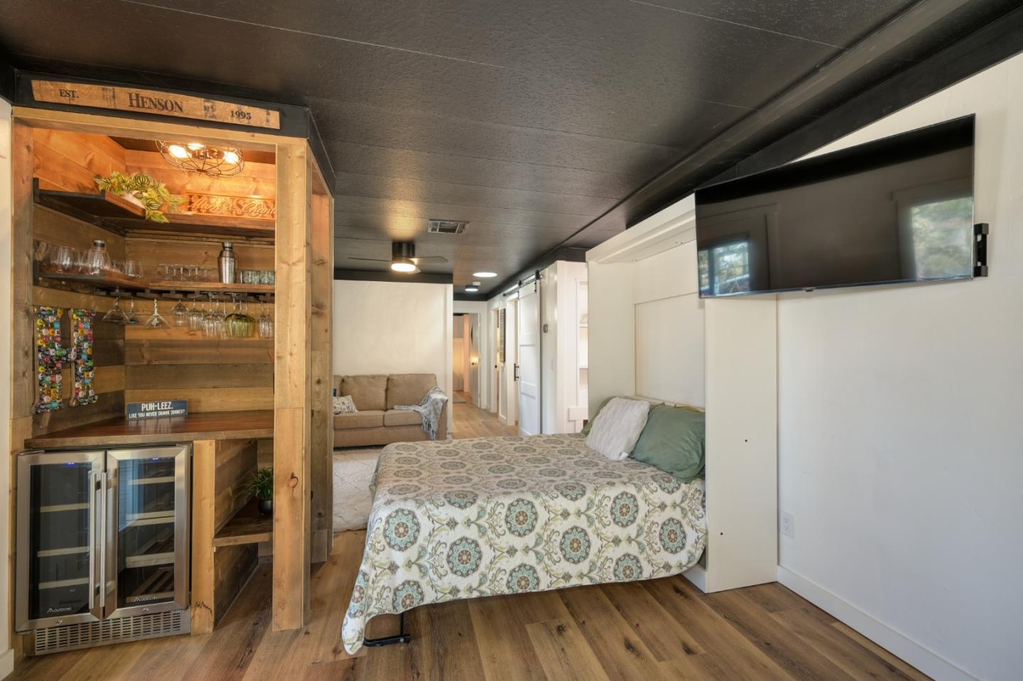 2000 Camanche RD 233