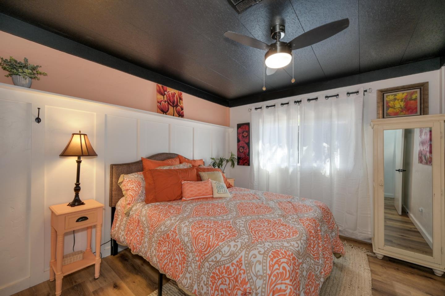 2000 Camanche RD 233