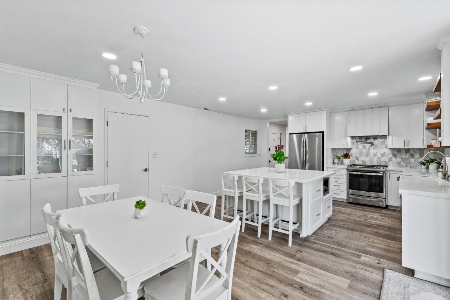 19395 Bellinzona AVE