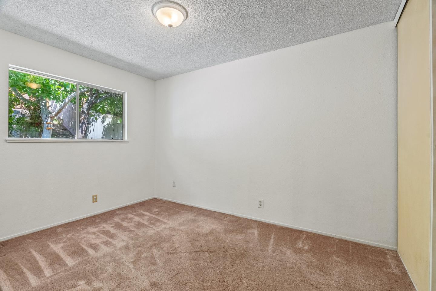 742 Pino Way