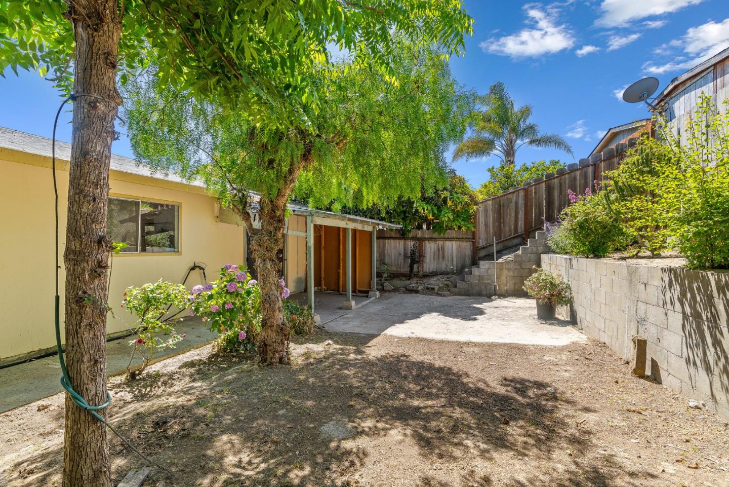 742 Pino Way