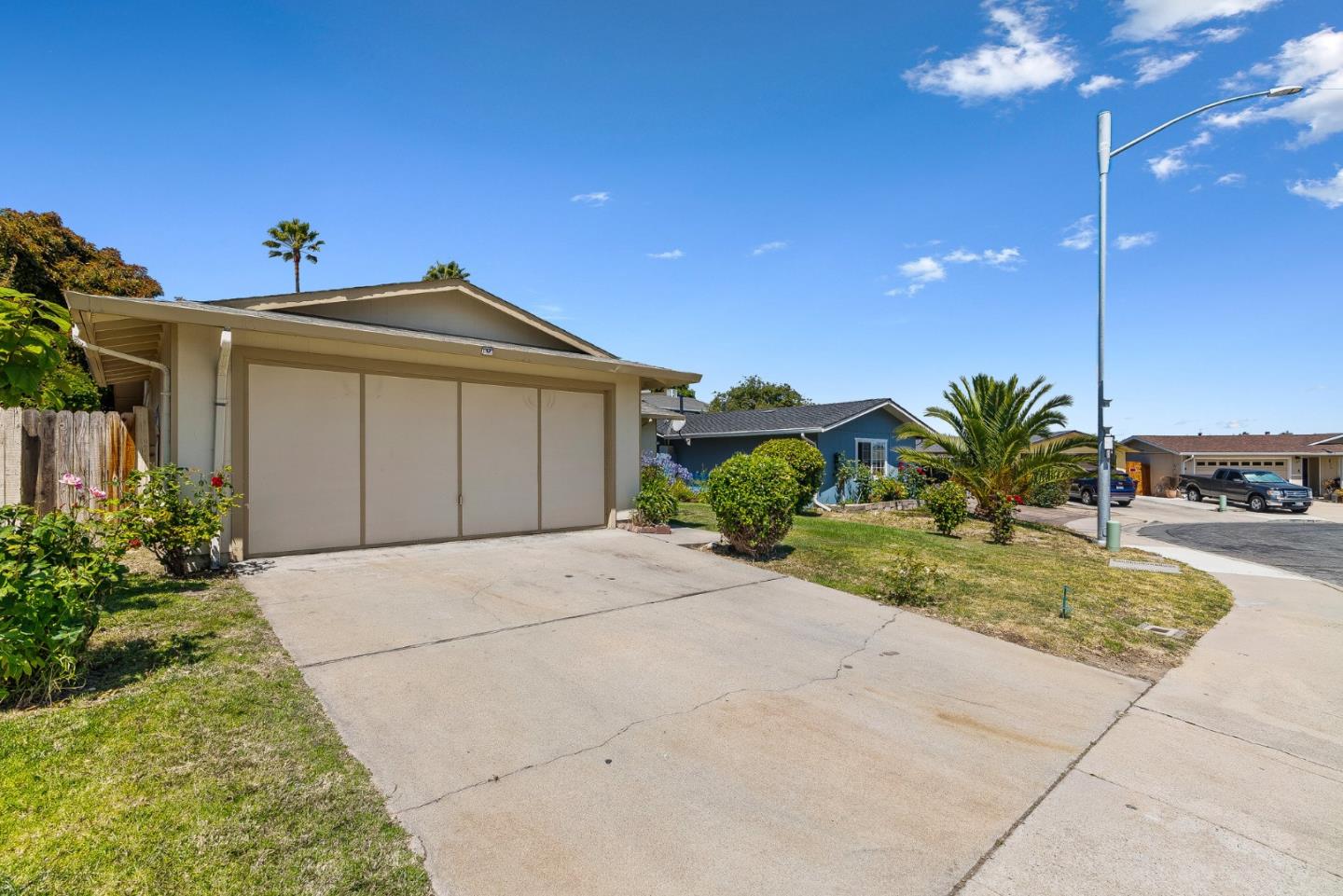 742 Pino Way