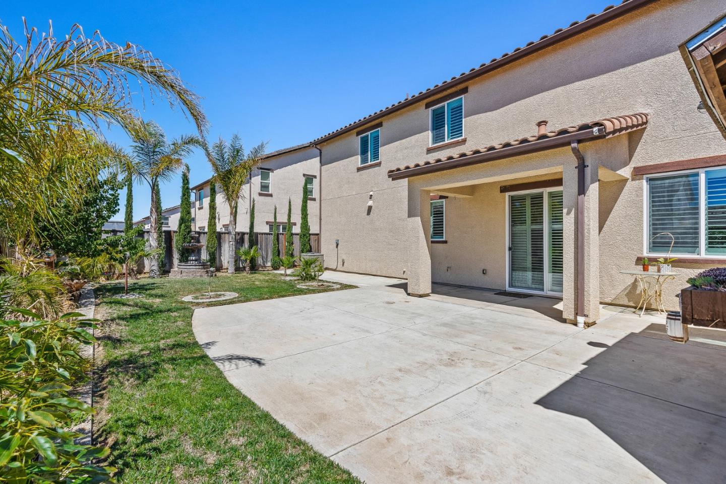 662 Ventura Drive