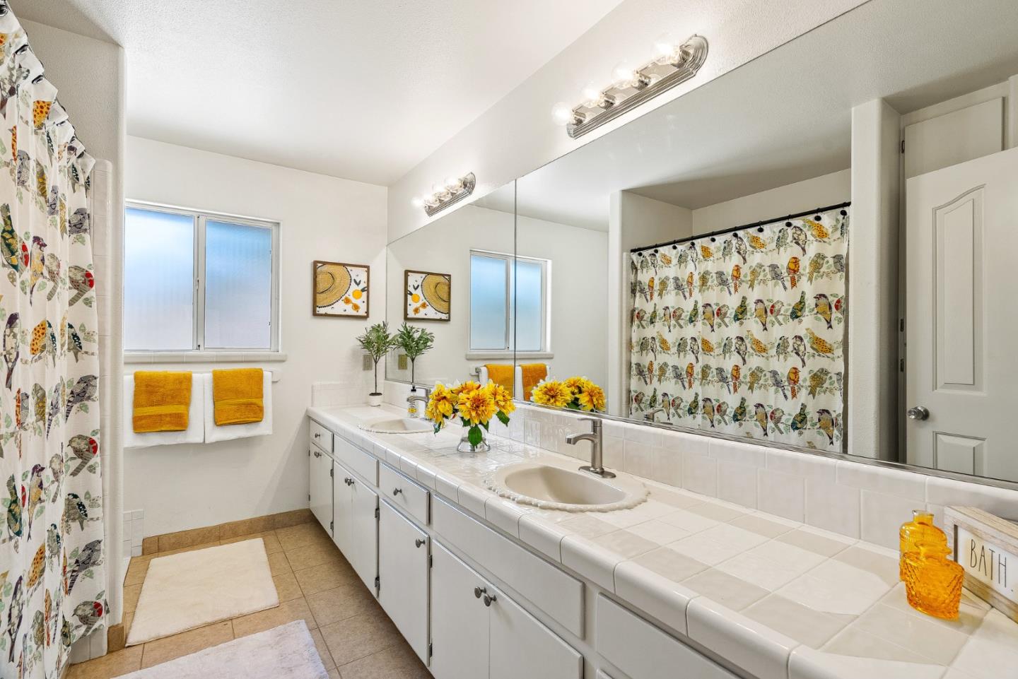 6595 Frankie Lane