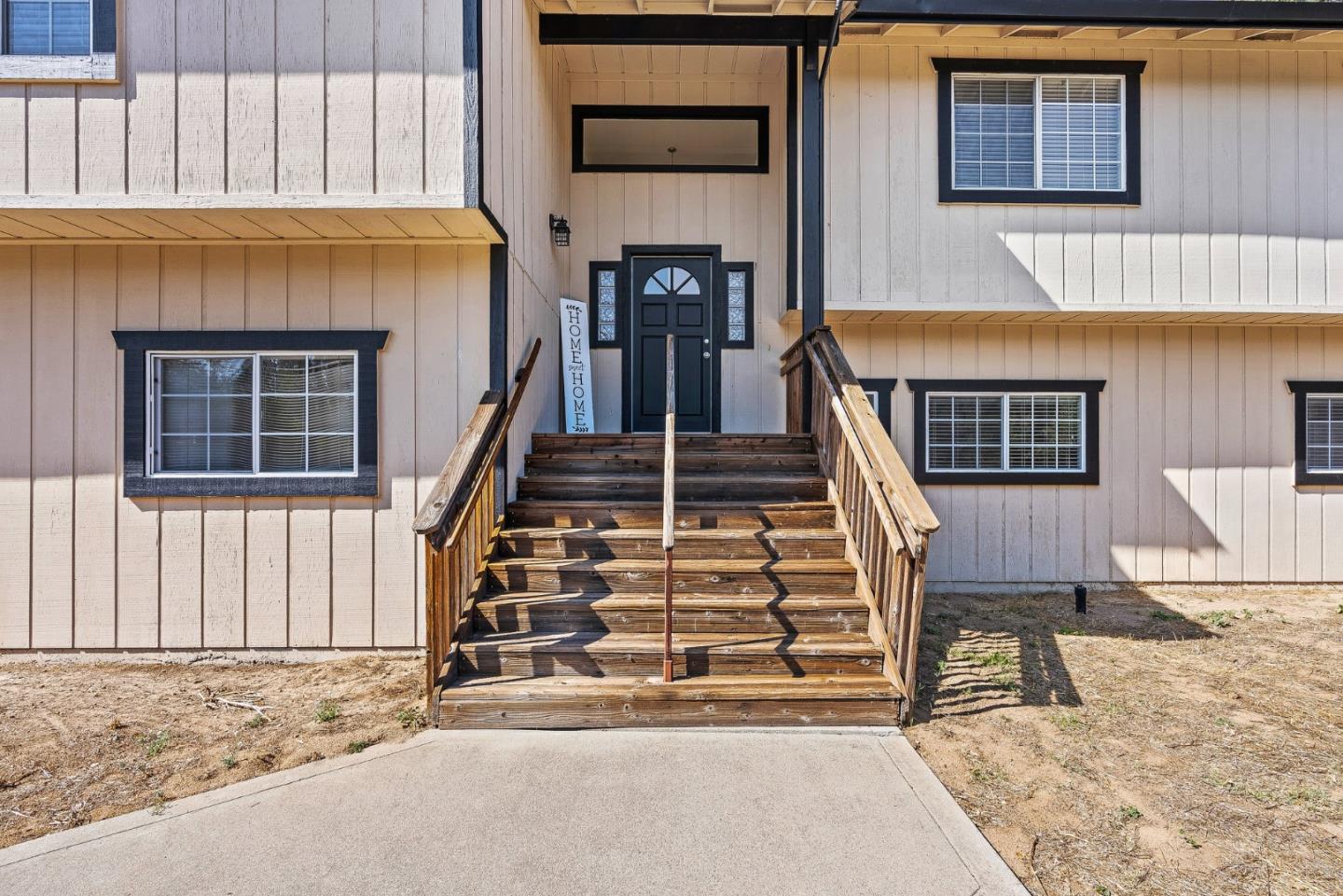 6595 Frankie Lane