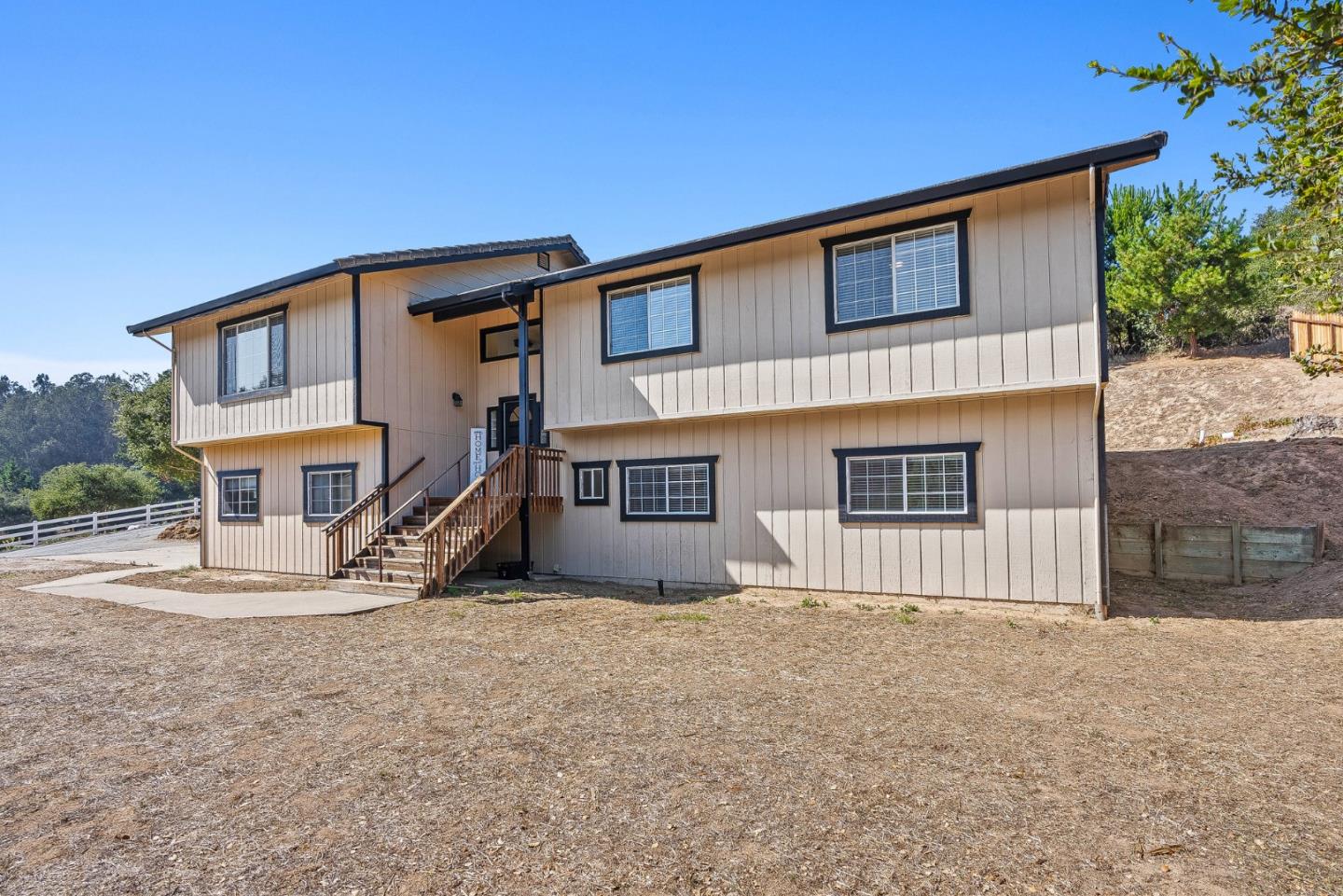 6595 Frankie Lane
