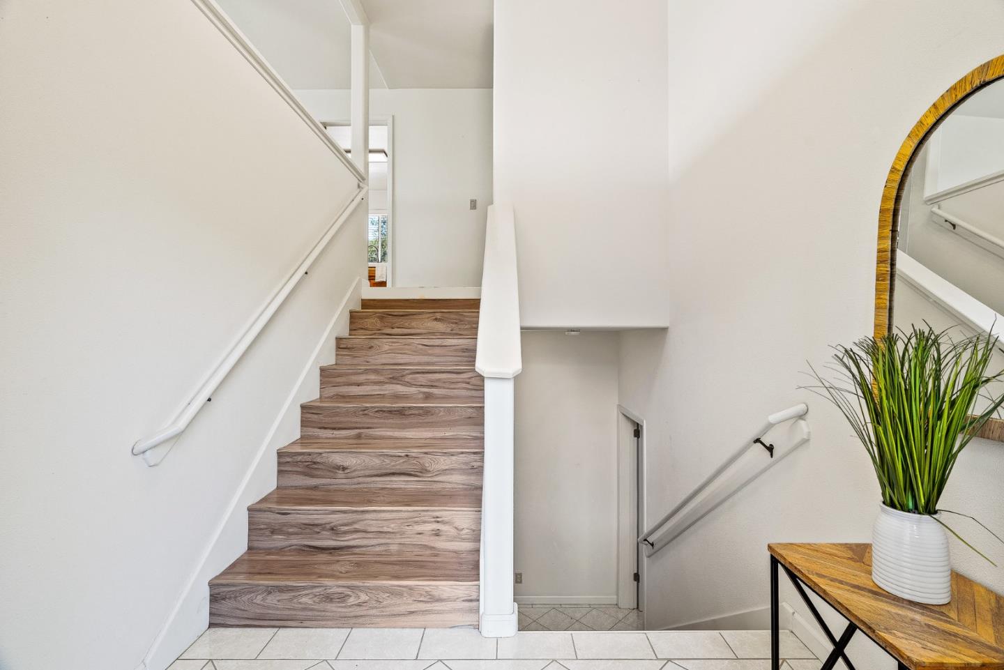 6595 Frankie Lane