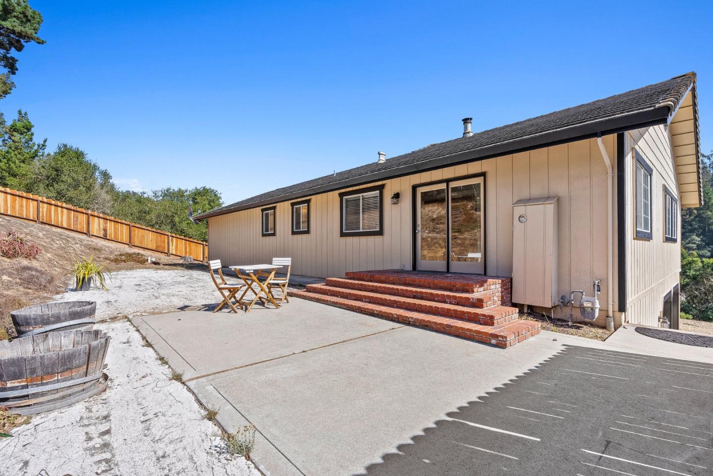6595 Frankie Lane